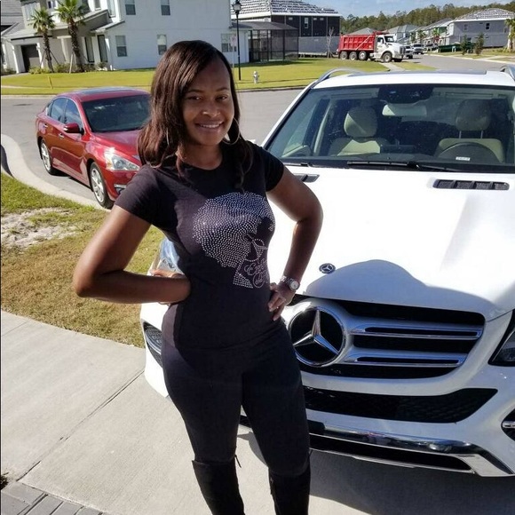 Meet your Posher, Nishira - Picture 3 of 5